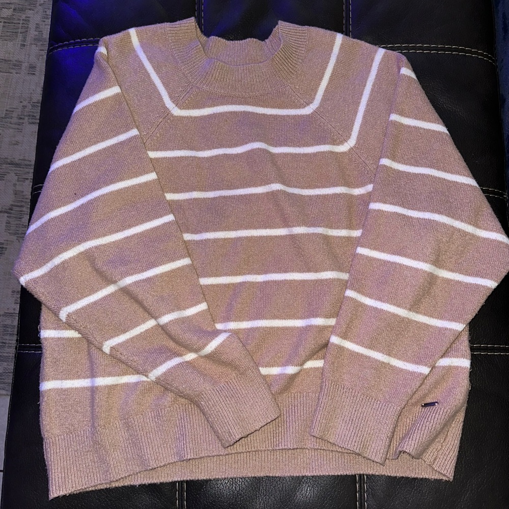 Abercrombie & Fitch Tan and White Striped Sweater